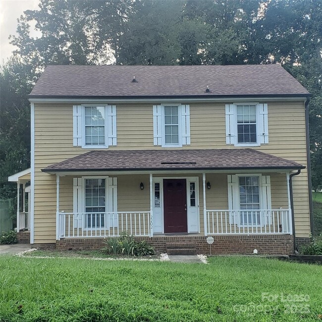 property at 2202 Lisa Carole Dr
