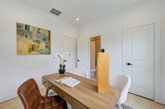 2312 Reinerman St in Houston, TX - Building Photo - Building Photo