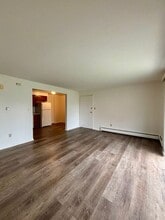 2715 Eggert Rd in Tonawanda, NY - Building Photo - Building Photo