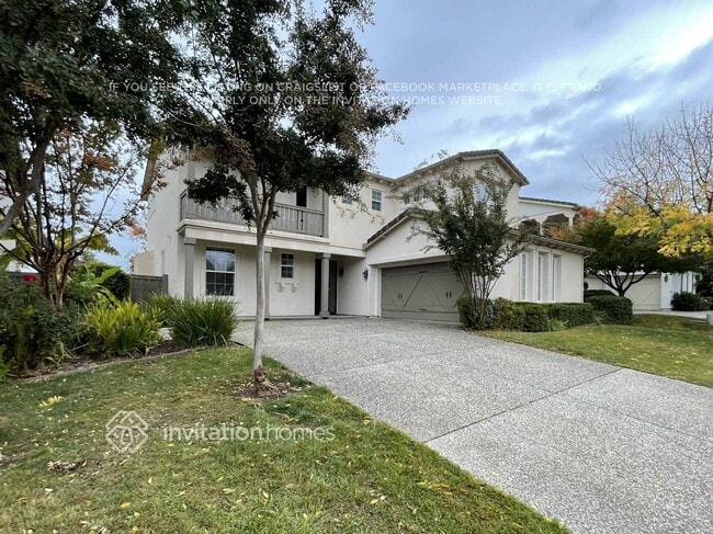 property at 1752 Langholm Way