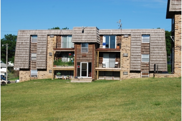 Cedar Crest Apartments in Des Moines, IA - Foto de edificio - Building Photo