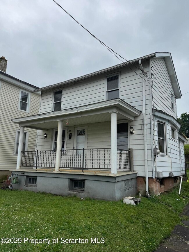 property at 1001 Hampton St