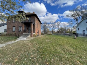 12260 Ward Ave in Detroit, MI - Foto de edificio - Building Photo