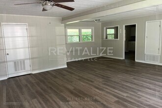4066 Beechwood Ln in Mobile, AL - Building Photo - Building Photo