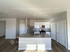 7322 Green River Ave in Frederick, CO - Foto de edificio - Building Photo