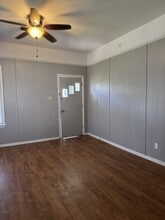 1608 Elgin Ave in Nederland, TX - Building Photo - Building Photo