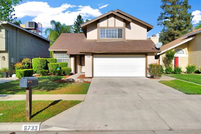 property at 6733 N Warren Ave