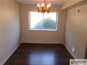 23 Deerberry Ln in Monmouth Junction, NJ - Building Photo - Building Photo