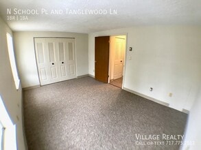 335 N School Pl in Dallastown, PA - Building Photo - Building Photo