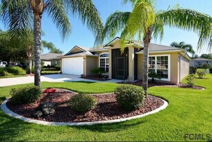 12 Riviera Estates Ct in Palm Coast, FL - Building Photo