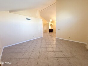 694 N Longmore St in Chandler, AZ - Building Photo - Building Photo