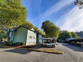 The Gardens Apartments in Auburn, WA - Building Photo - Building Photo