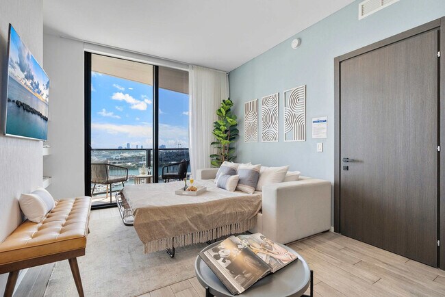 398 NE 5th St in Miami, FL - Building Photo - Building Photo