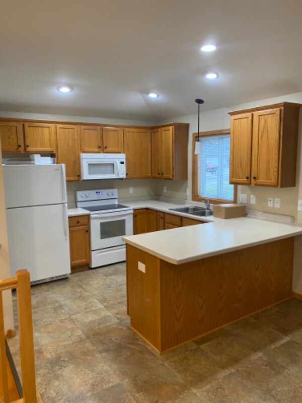 4626 35 St NW in Rochester, MN - Foto de edificio - Building Photo