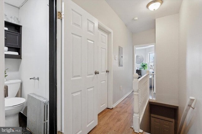 property at 3098 Aramingo Ave