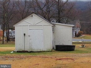 286 Mission Rd in Harpers Ferry, WV - Foto de edificio - Building Photo
