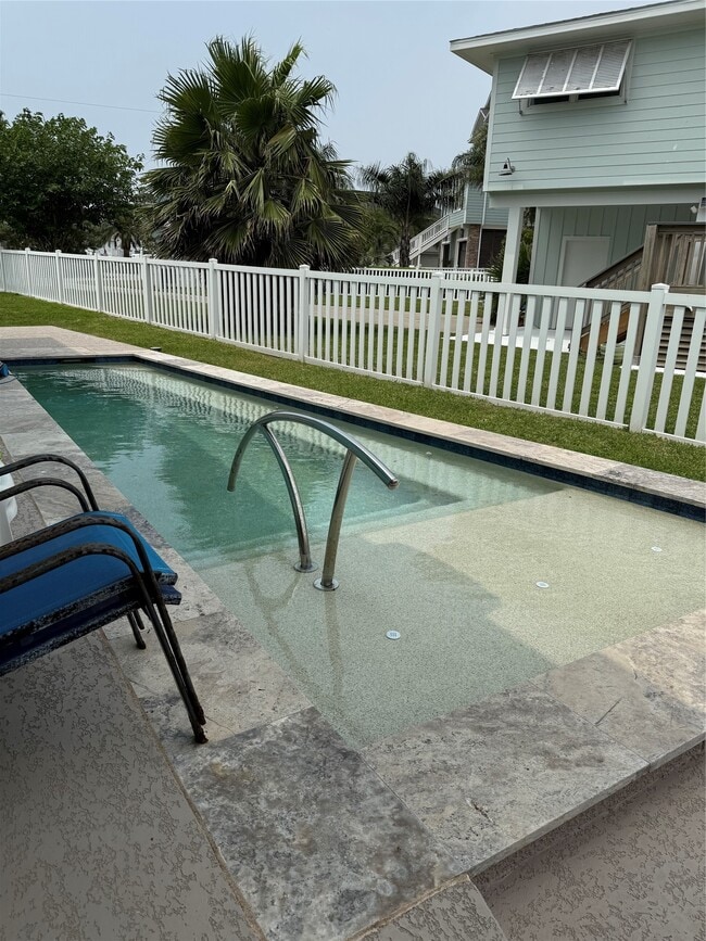 property at 1222 Oahu Dr