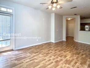 4805 W Village Way in Smyrna, GA - Building Photo - Building Photo