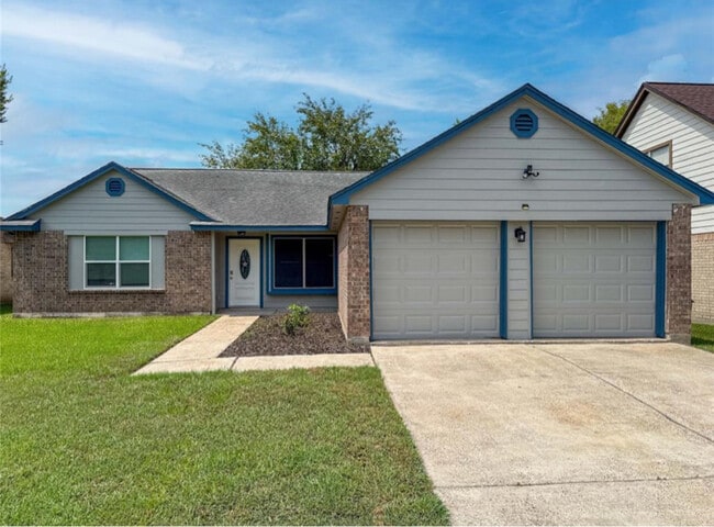 2812 Forest Hills Dr