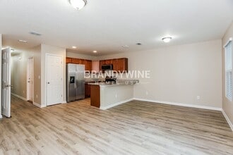 3549 Rain Forest Dr W in Jacksonville, FL - Building Photo - Building Photo