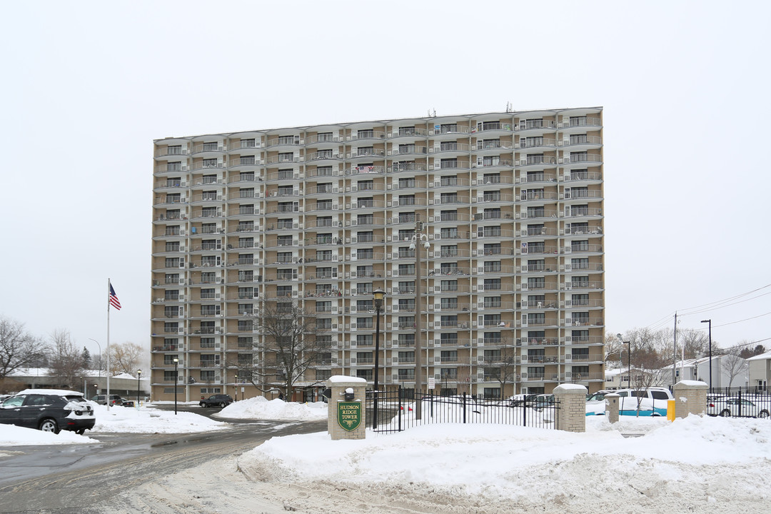 Hudson Ridge Tower in Rochester, NY - Building Photo