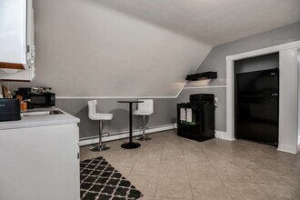 553 Main St in Medford, MA - Building Photo - Building Photo