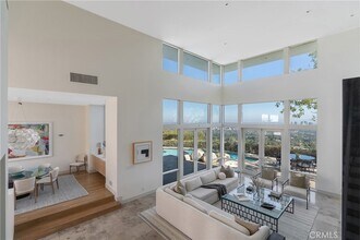 1436 Summitridge Dr in Beverly Hills, CA - Building Photo - Building Photo