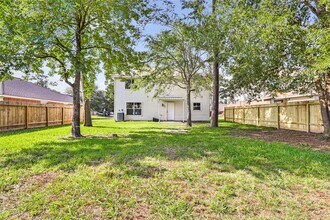 9834 Bobolink Dr in Conroe, TX - Building Photo - Building Photo