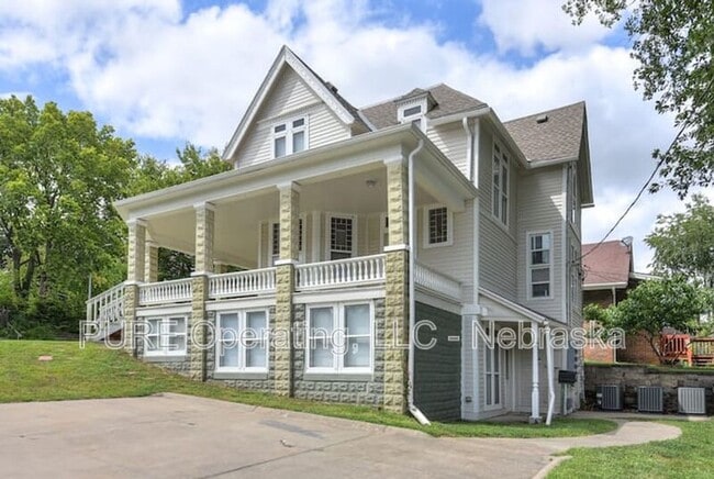 2518 Woolworth Ave in Omaha, NE - Building Photo - Building Photo