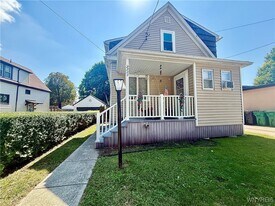 2711 Orleans Ave in Niagara Falls, NY - Building Photo
