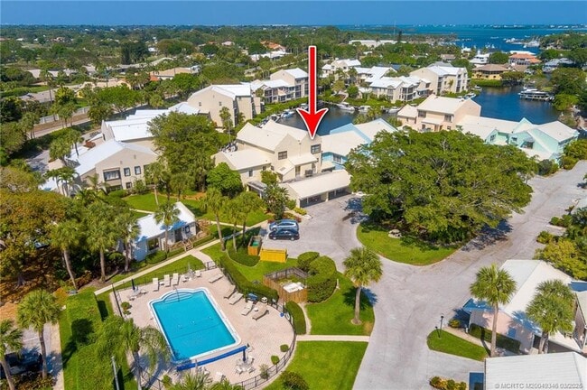 3901 SE St Lucie Blvd in Stuart, FL - Building Photo - Building Photo
