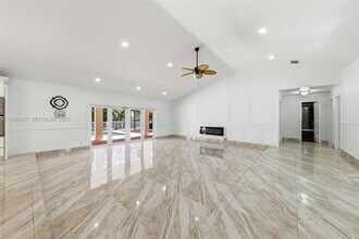 6344 NW 74th Terrace in Parkland, FL - Building Photo - Building Photo