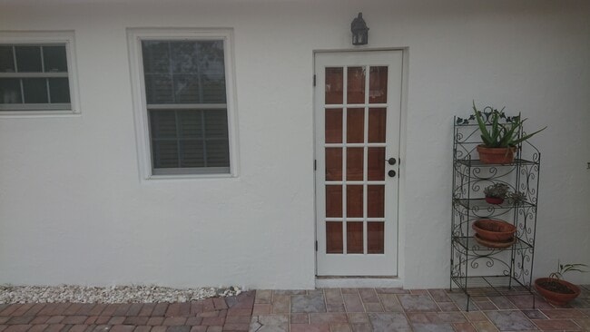1228 Trail Terrace Dr in Naples, FL - Building Photo - Building Photo