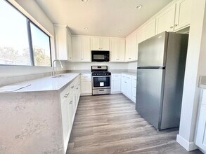 619 N Kingsley Dr in Los Angeles, CA - Building Photo - Building Photo