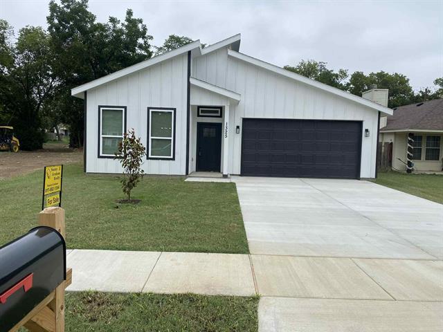 property at 1325 E Powell Ave