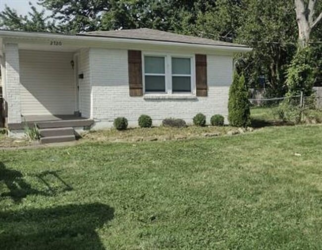 property at 2720 Rockford Ln