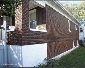 1233 Manitau Ave in Louisville, KY - Building Photo - Building Photo