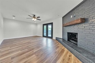 313 County Rd 805A in Cleburne, TX - Building Photo - Building Photo