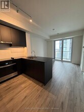 3071 Trafalgar Rd in Oakville, ON - Building Photo - Building Photo