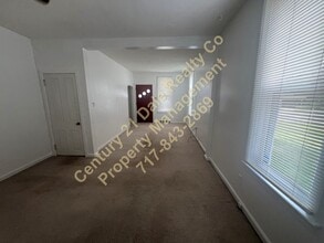 305 S Pleasant Ave in Dallastown, PA - Building Photo - Building Photo