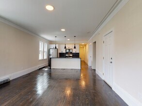 839 Parker St, Unit 3 in Boston, MA - Building Photo - Building Photo