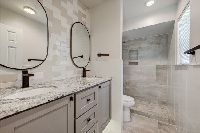 4931 Lake Catherine Ct