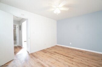 273 Hoover Ave in Bloomfield, NJ - Building Photo - Building Photo