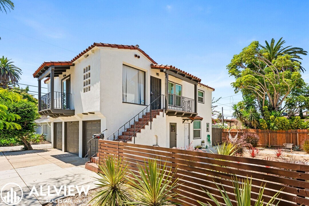 2501-2507 Maine Ave in Long Beach, CA - Building Photo