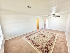 801 Sun Valley Dr in Denton, TX - Building Photo - Building Photo