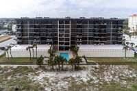 601 1st St S in Jacksonville, FL - Foto de edificio - Building Photo