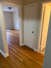 877 Farmington Ave in West Hartford, CT - Building Photo - Building Photo