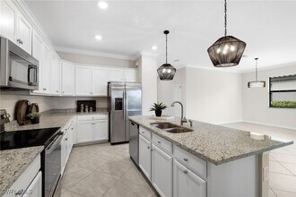 19752 The Pl Blvd in Estero, FL - Building Photo - Building Photo