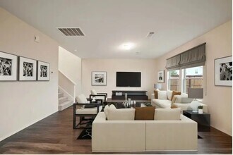 153 Purple Sandpiper Ln in Leander, TX - Building Photo - Building Photo