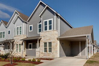 969 State Hwy 71 in Bastrop, TX - Building Photo - Building Photo